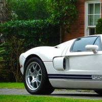 詹森巴顿的福特GT在银石拍卖的Race Retro中出售