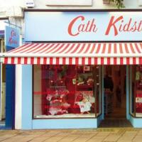 Cath Kidston刚刚发布了一个新的Shopper手提包