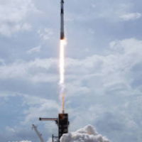 NASA宇航员在国际空间站成功对接SpaceX乘员龙