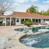 Kardashian以2975000美元的价格在他们的加利福尼亚州房屋中购买了相邻物业