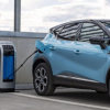 消息人士称雷诺预计其电动混合动力汽车的销量将在2021年翻一番
