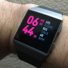 Fitbit 对智能手表的首次尝试证明