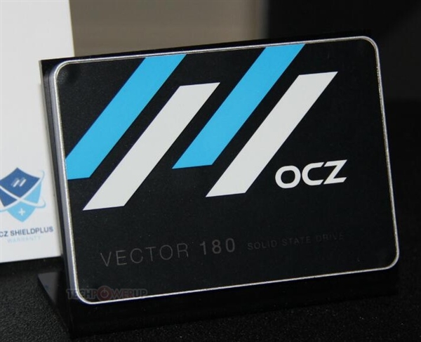 OCZ自曝新旗舰SSD：好大 还不怕掉电