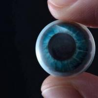 这款MojoVision智能隐形眼镜完全来自科幻