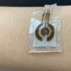 研究人员开发出一种无需针头的葡萄糖传感器